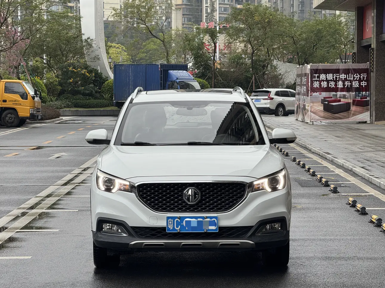 MG ZS  из Китая