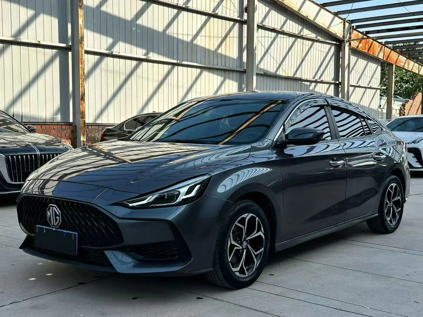 MG 5  из Китая