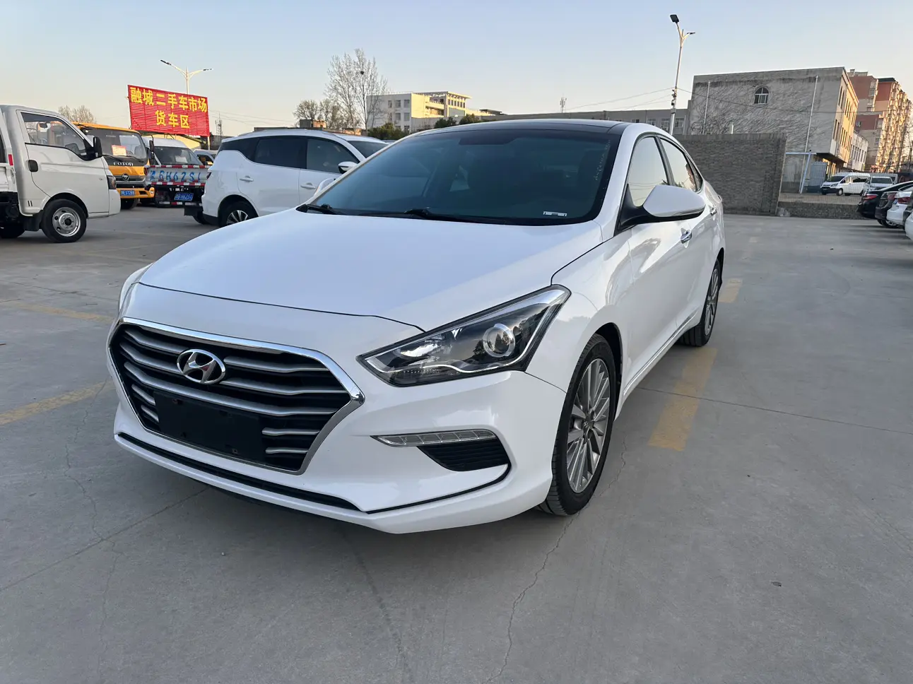 Hyundai Famous pictures  из Китая