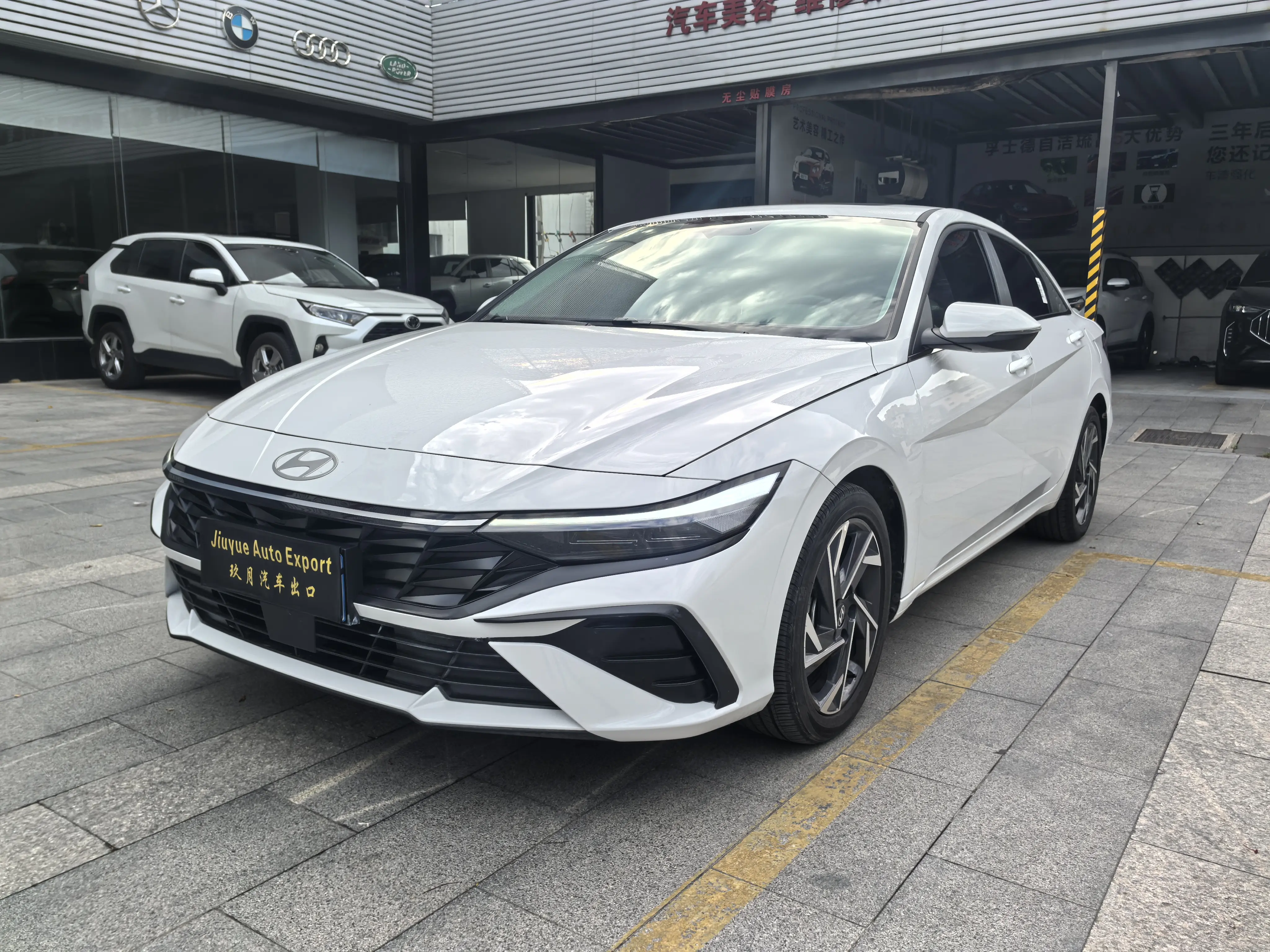 Hyundai Elantra  из Китая