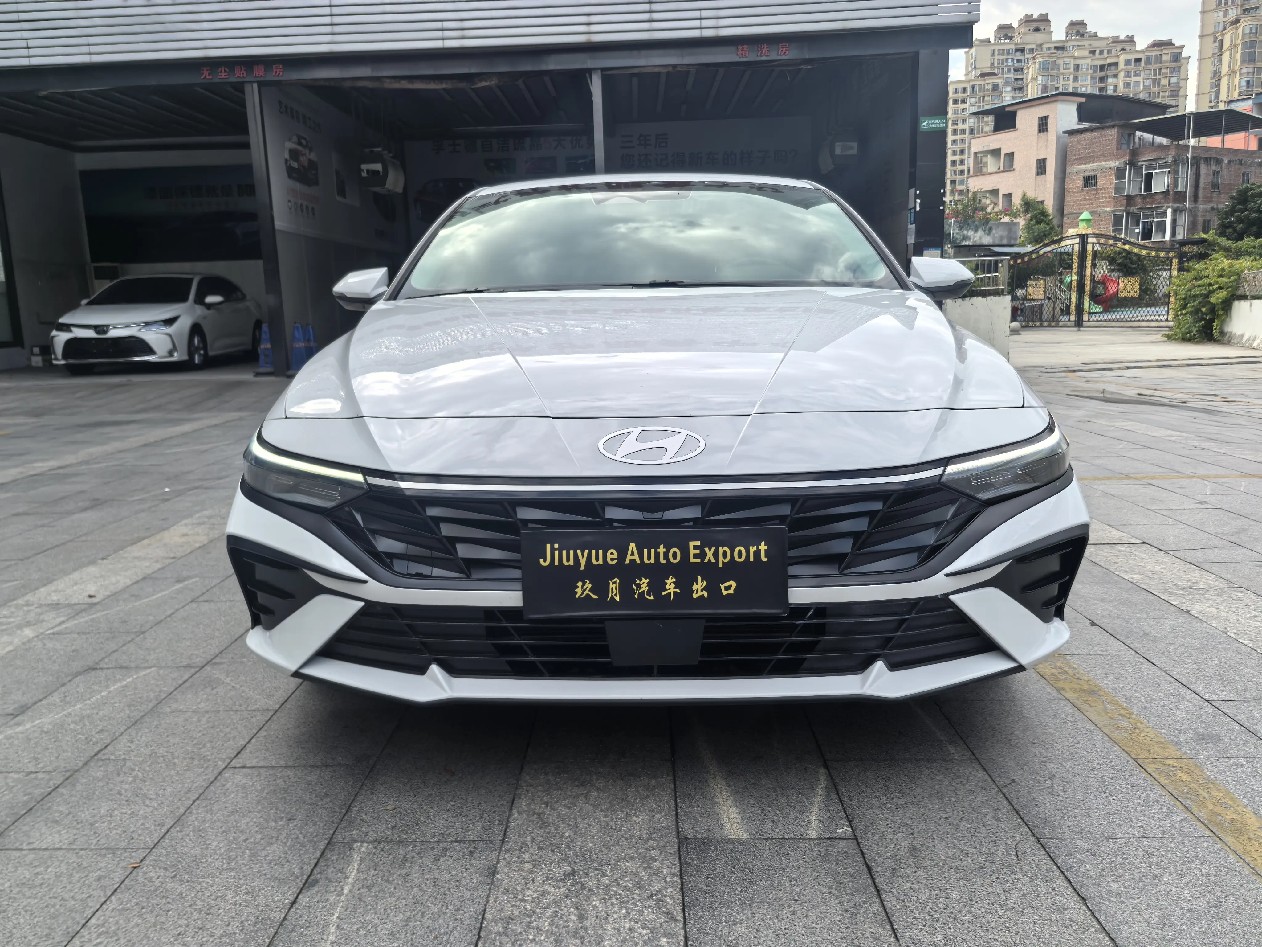 Hyundai Elantra  из Китая