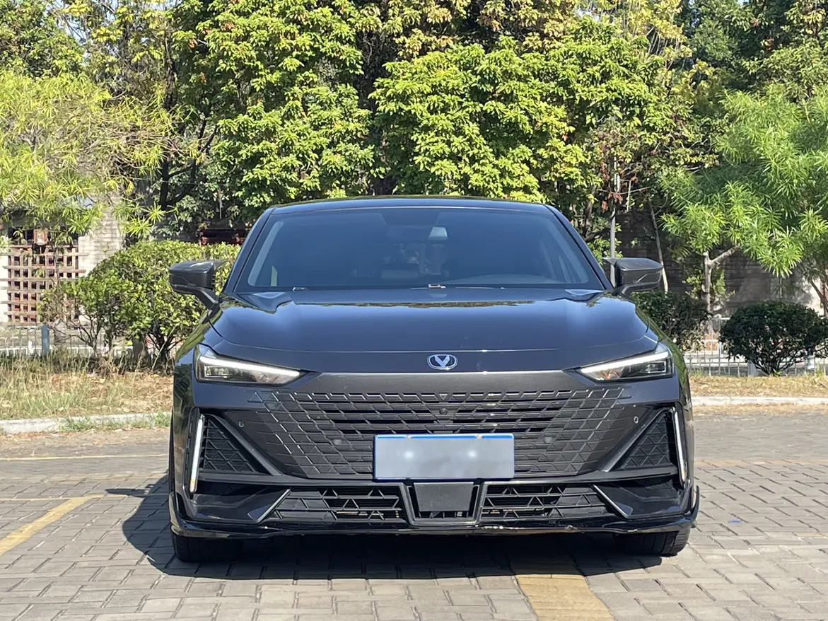 Changan UNI-V  из Китая