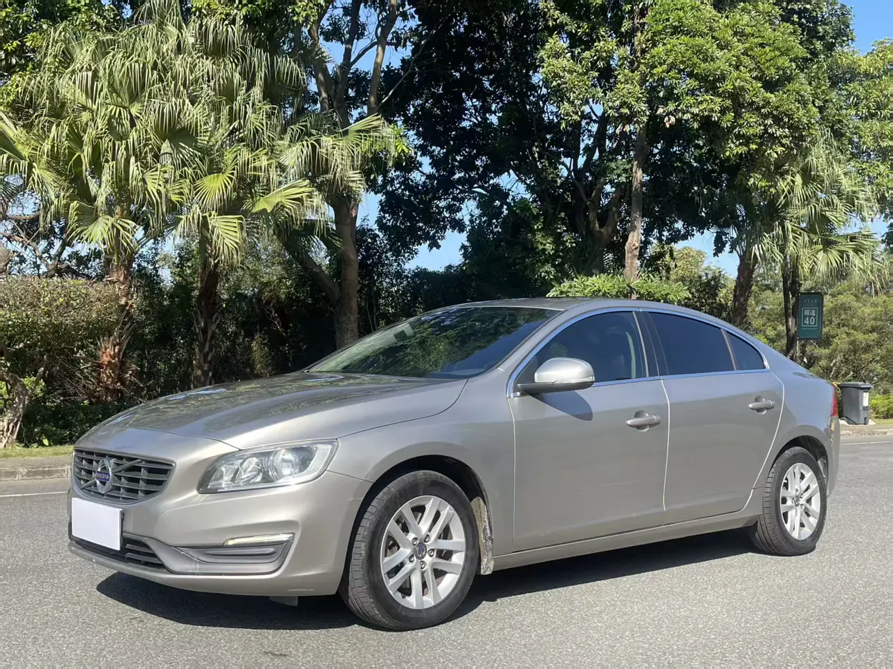 Volvo S60  из Китая