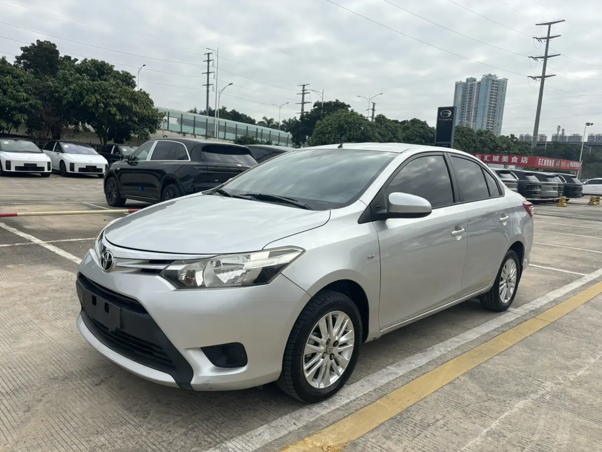 Toyota Vios  из Китая