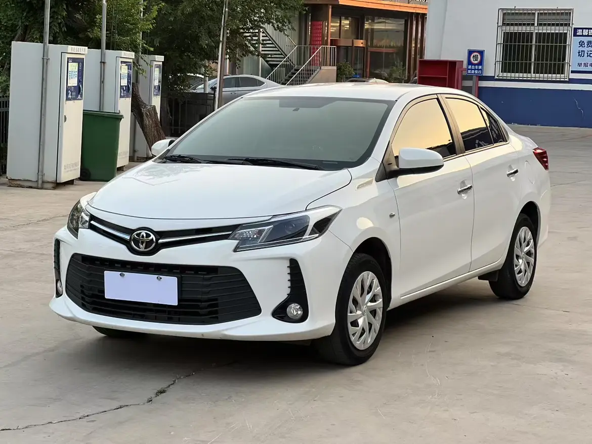 Toyota Vios  из Китая