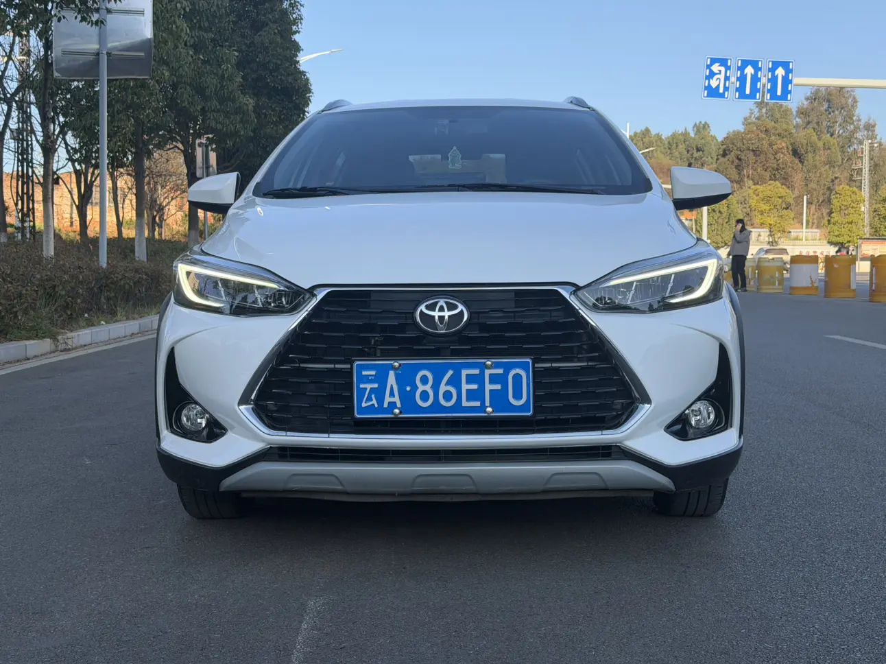 Toyota Yaris L  из Китая