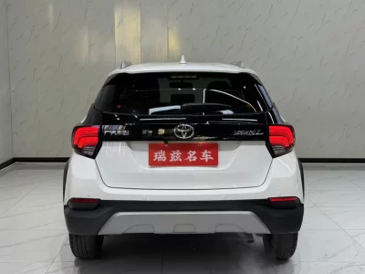 Toyota Yaris L