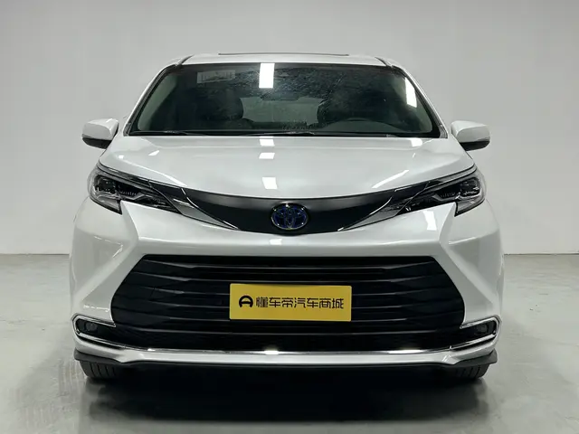 Toyota Sienna  из Китая