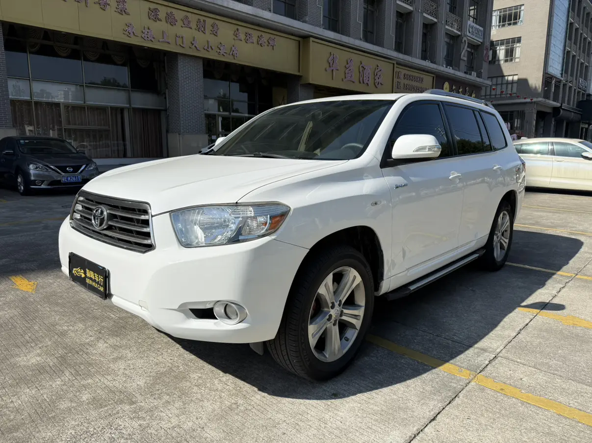 Toyota Highlander  из Китая
