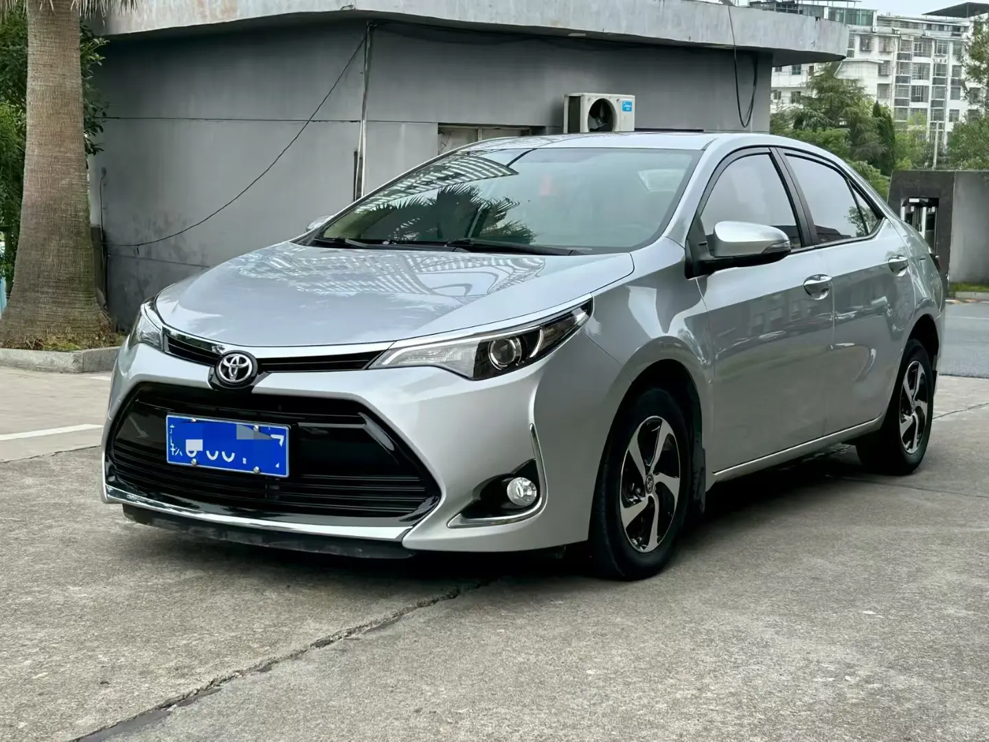 Toyota Levin (Lei Ling)  из Китая