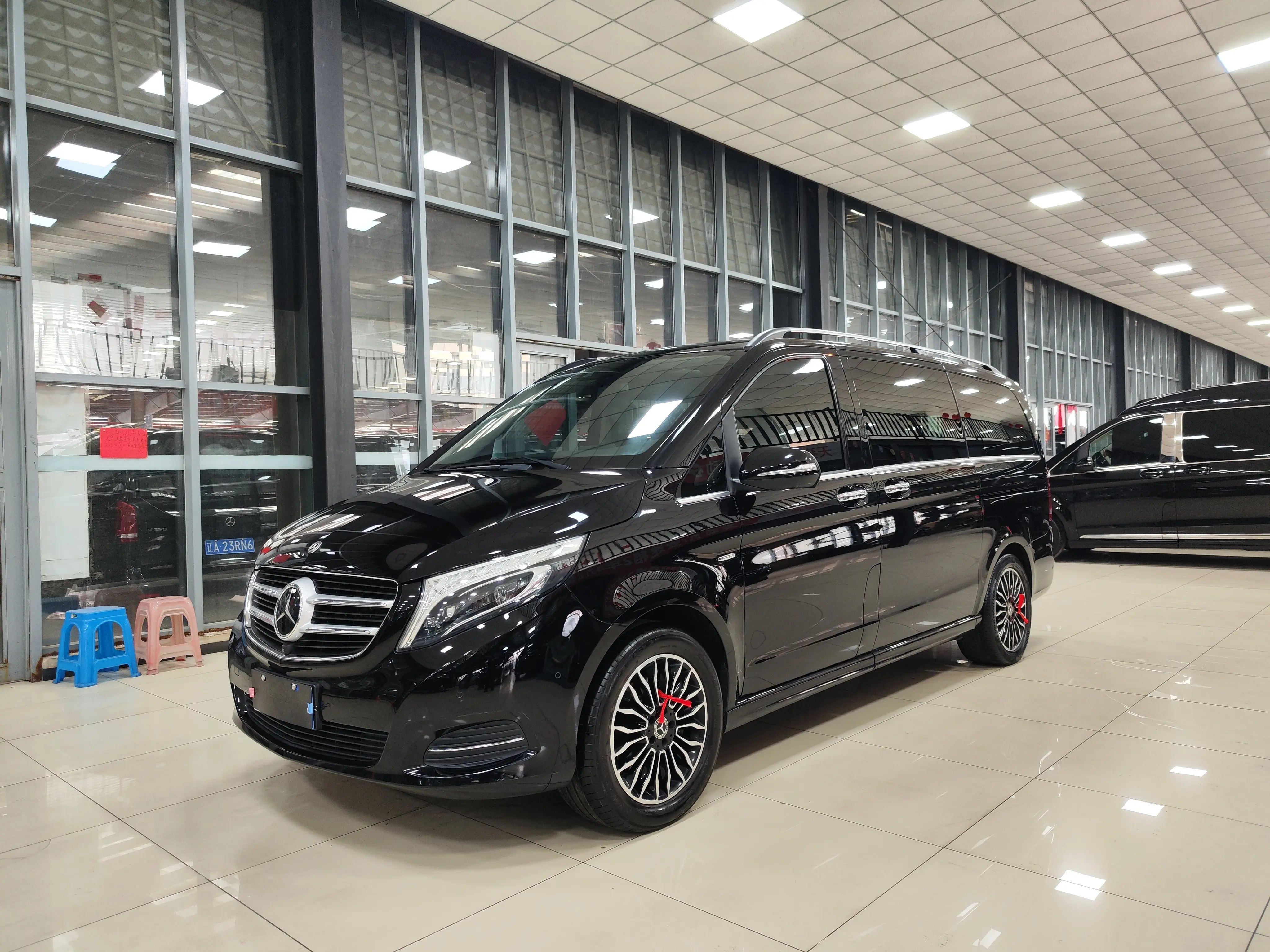 Mercedes-Benz Mercedes Benz V Class  из Китая