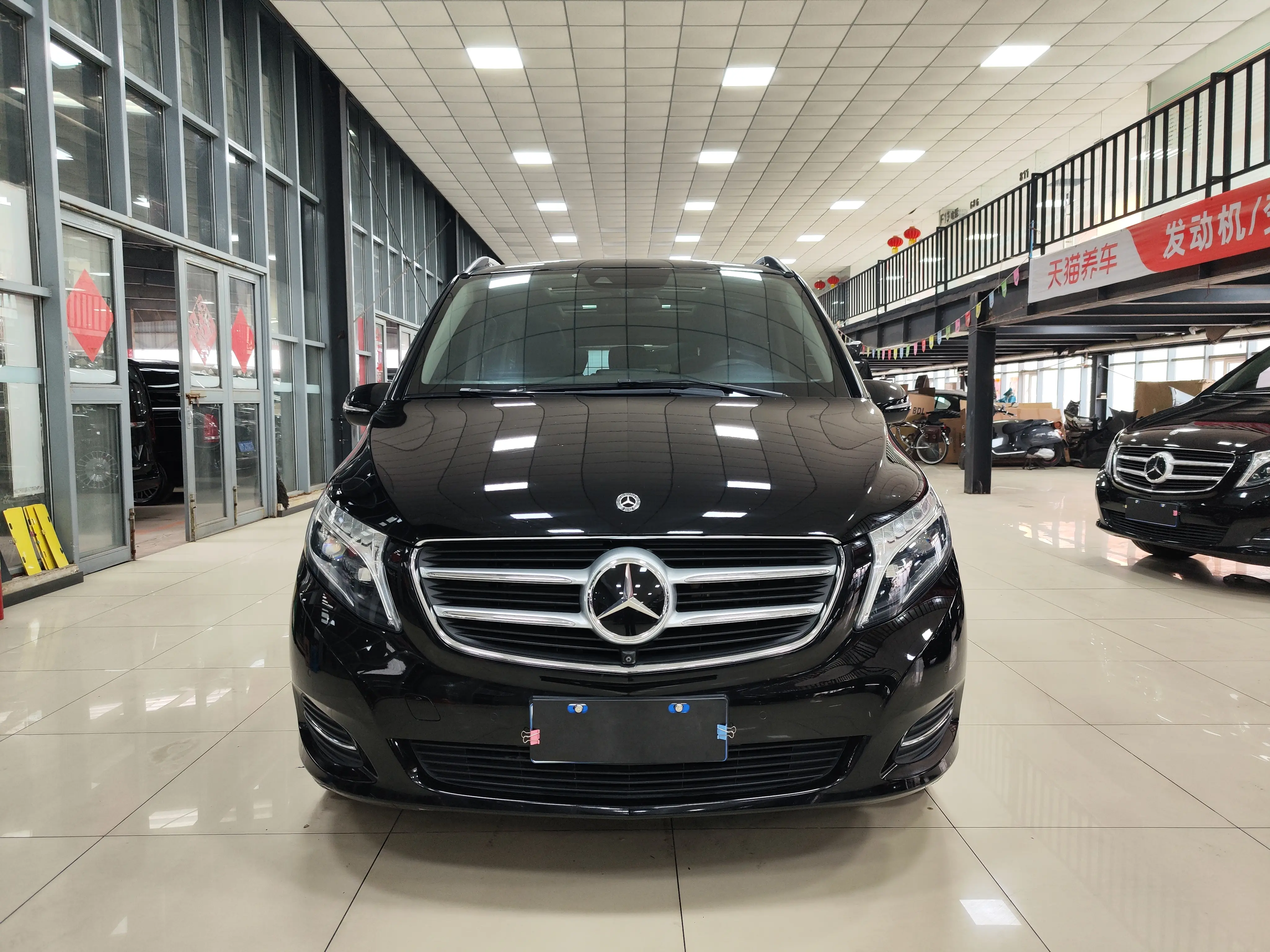 Mercedes-Benz Mercedes Benz V Class  из Китая