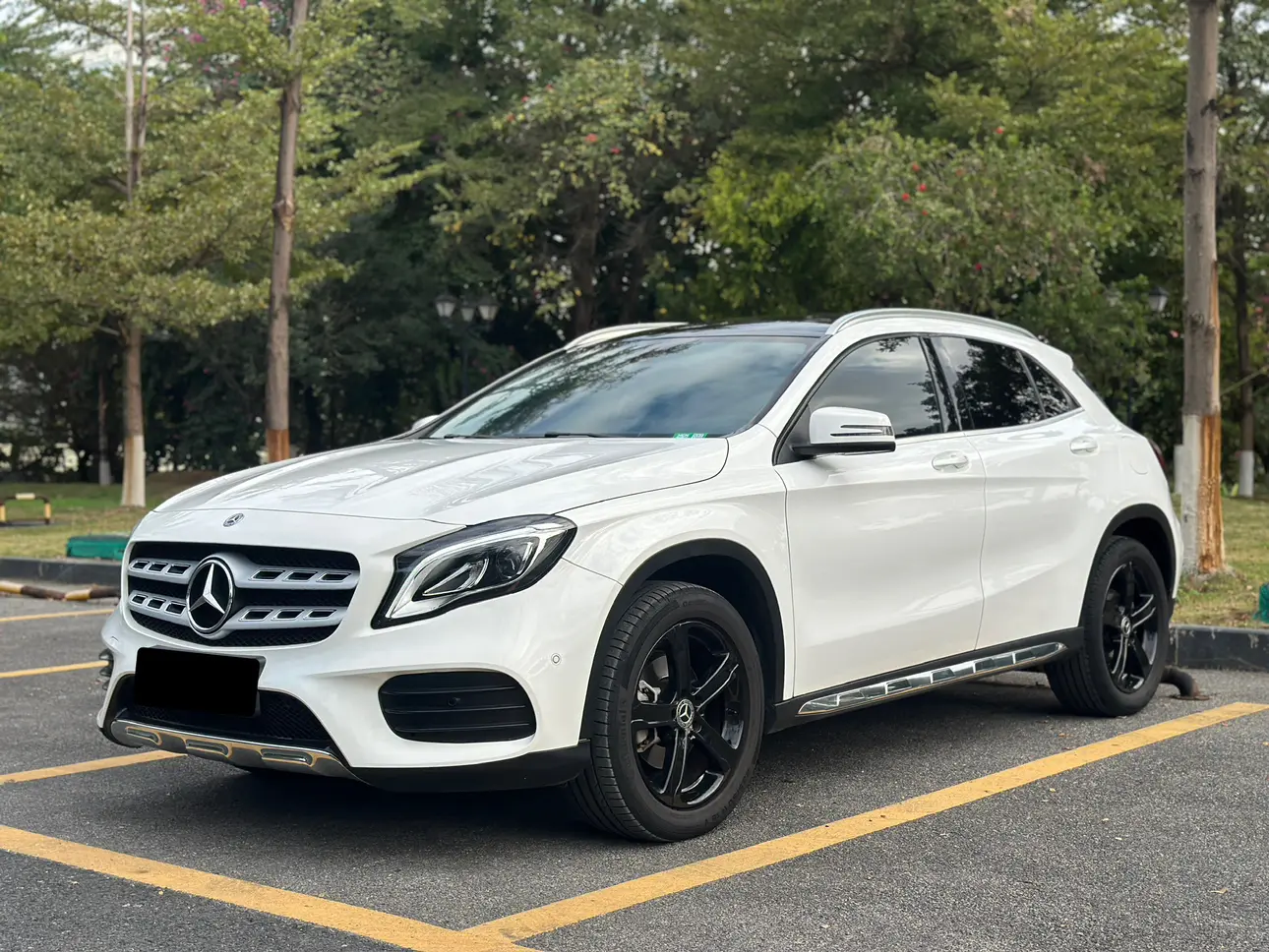 Mercedes-Benz GLA  из Китая