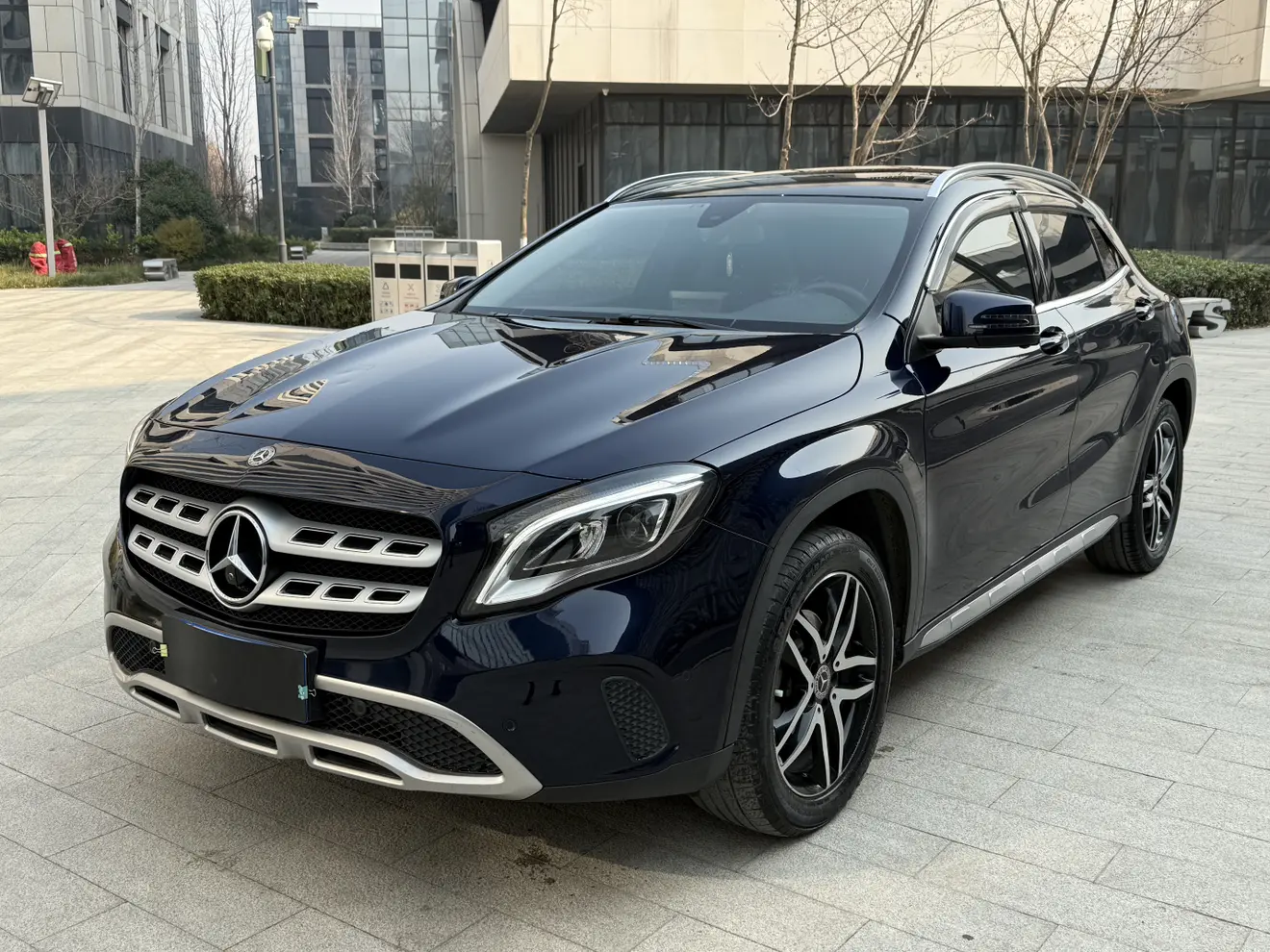 Mercedes-Benz GLA  из Китая