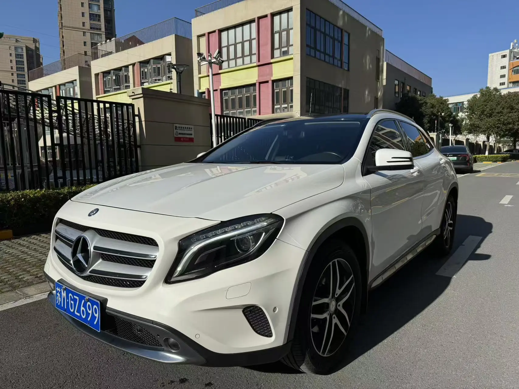 Mercedes-Benz GLA  из Китая