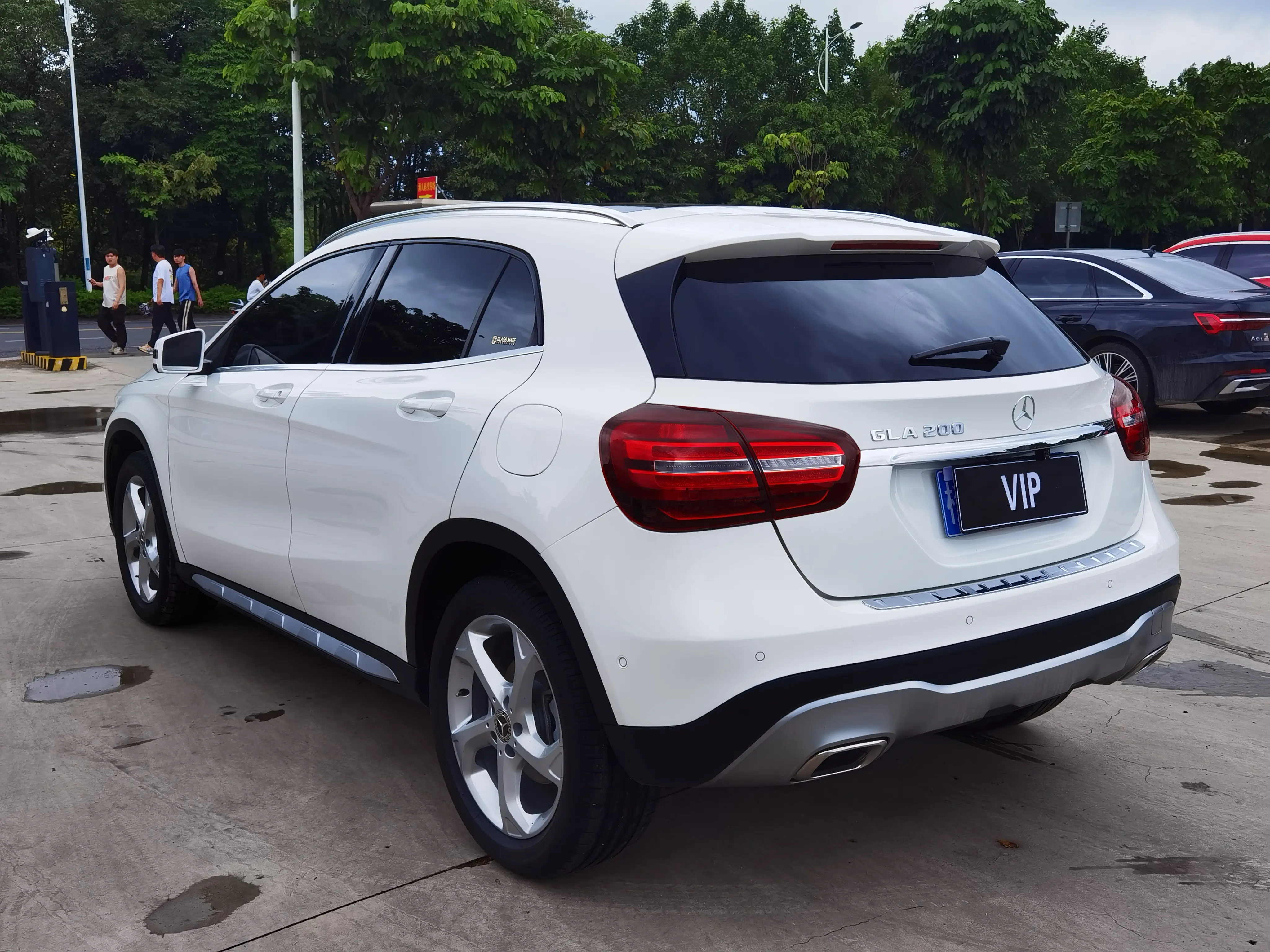 Mercedes-Benz GLA  из Китая