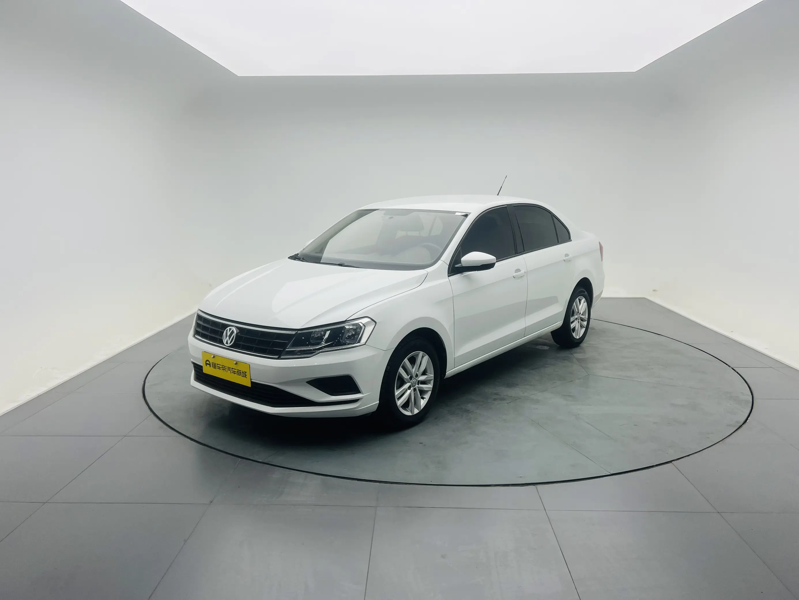 Volkswagen Jetta  из Китая