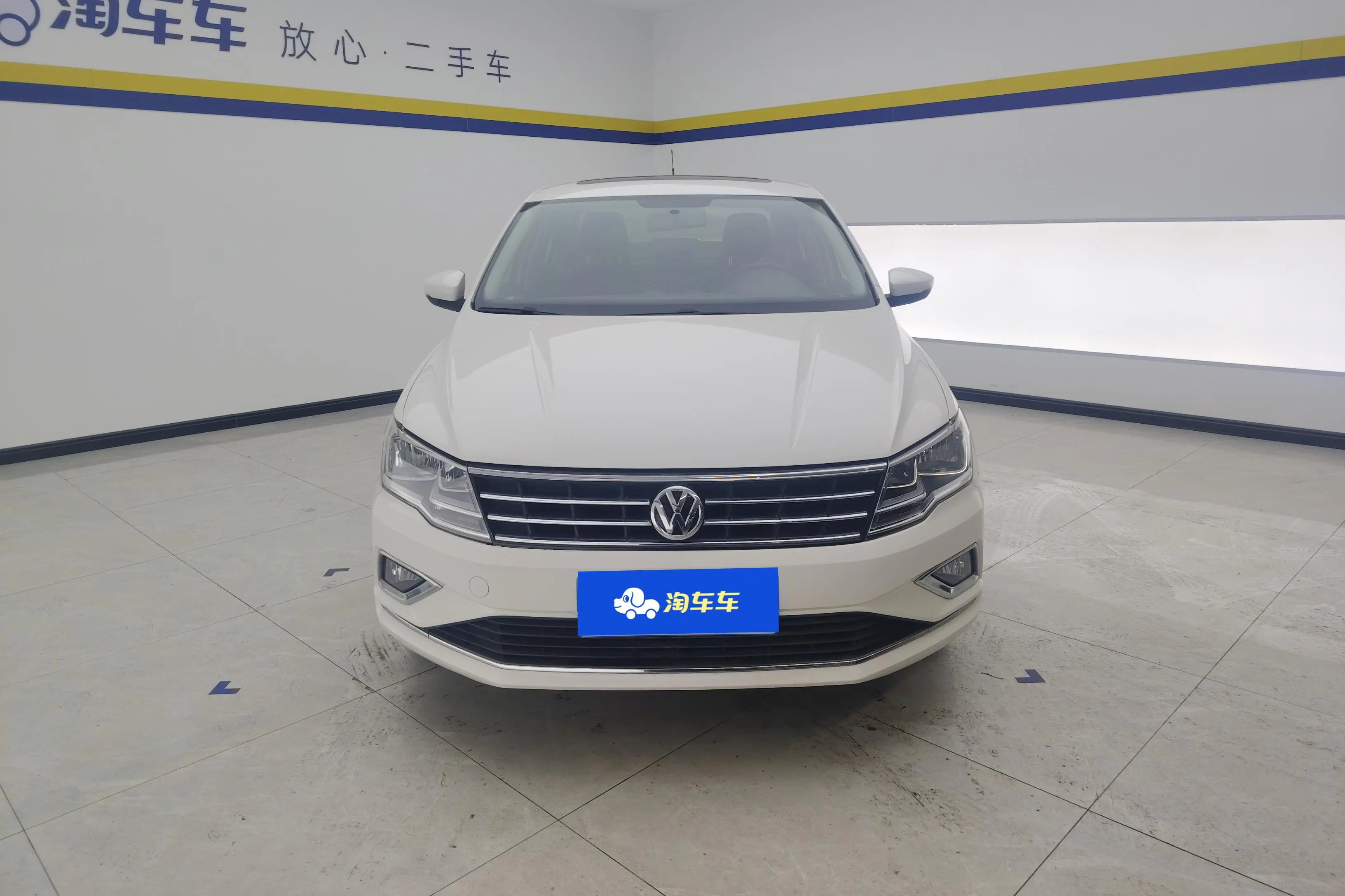 Volkswagen Jetta  из Китая