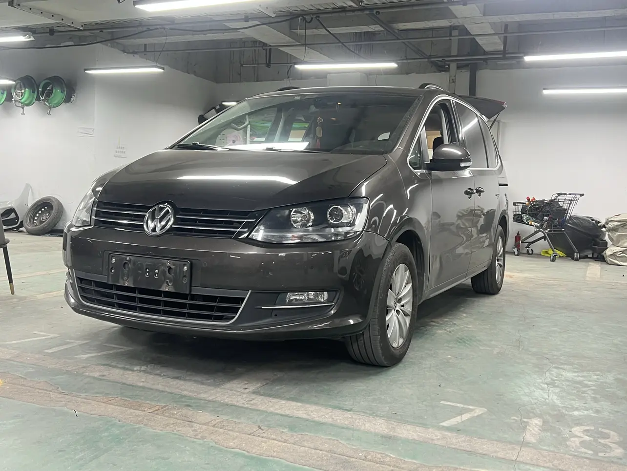 Volkswagen Sharon  из Китая