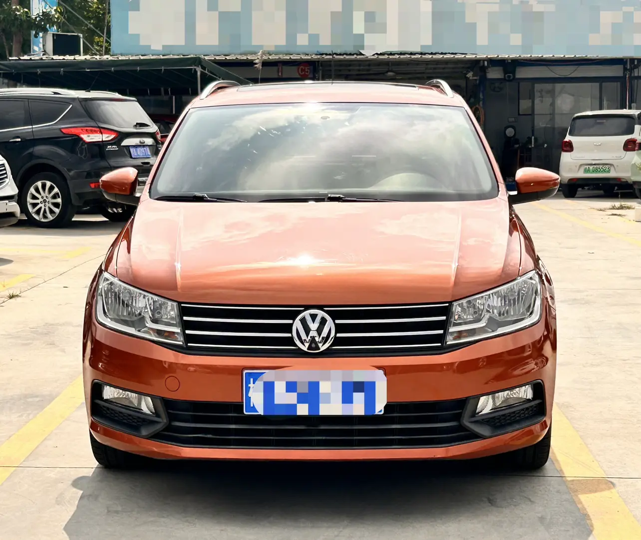 Volkswagen Santana  из Китая