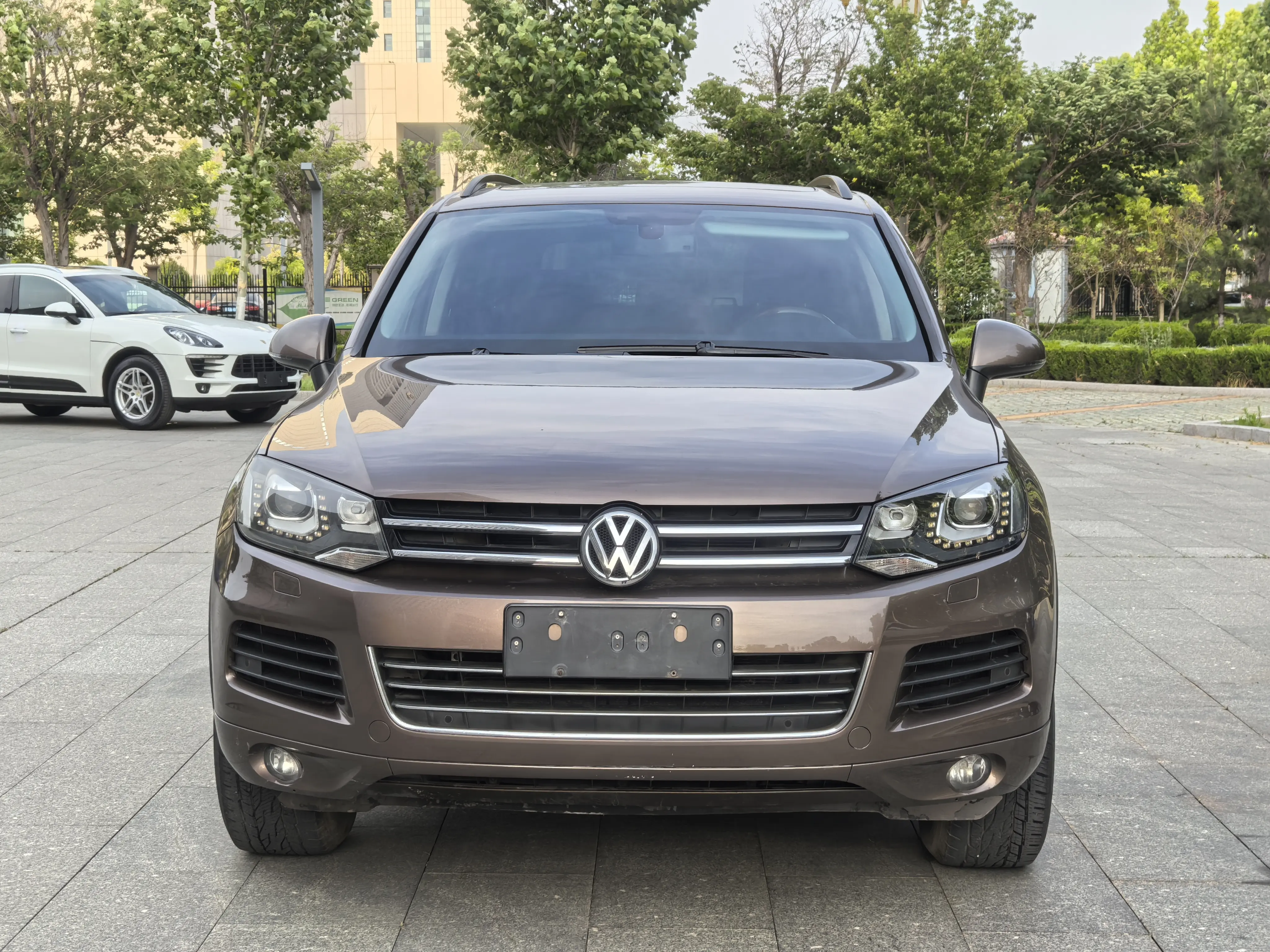 Volkswagen Touareg  из Китая