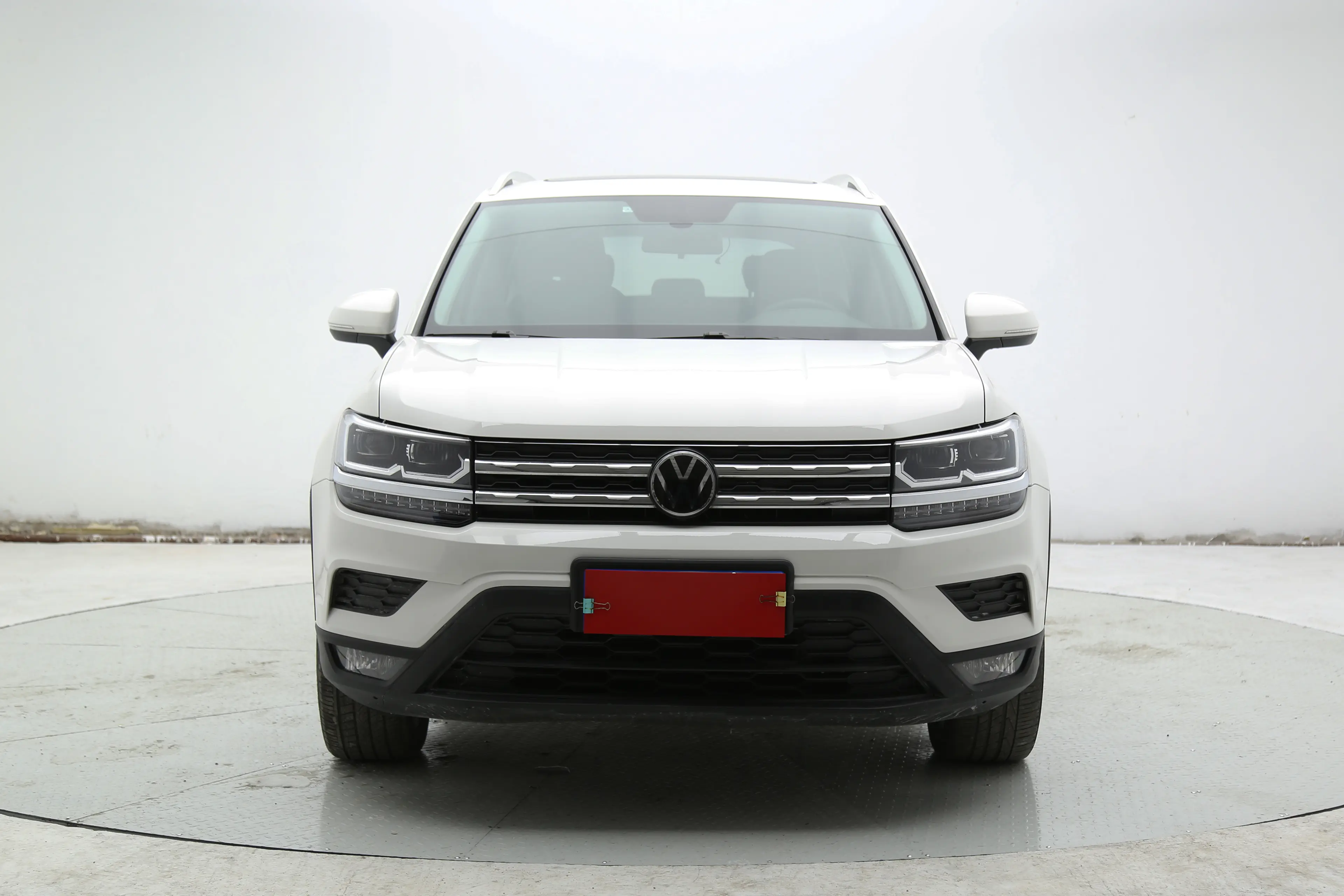 Volkswagen Tharu  из Китая