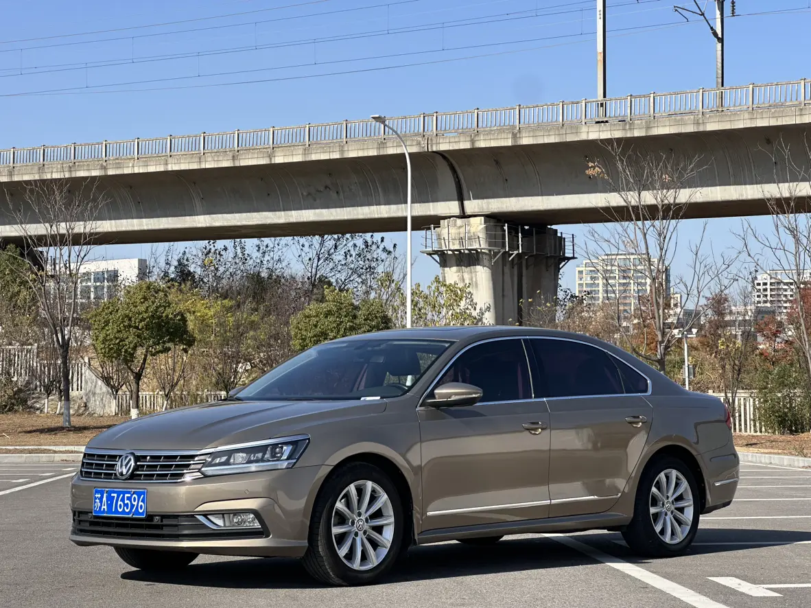 Volkswagen Passat  из Китая