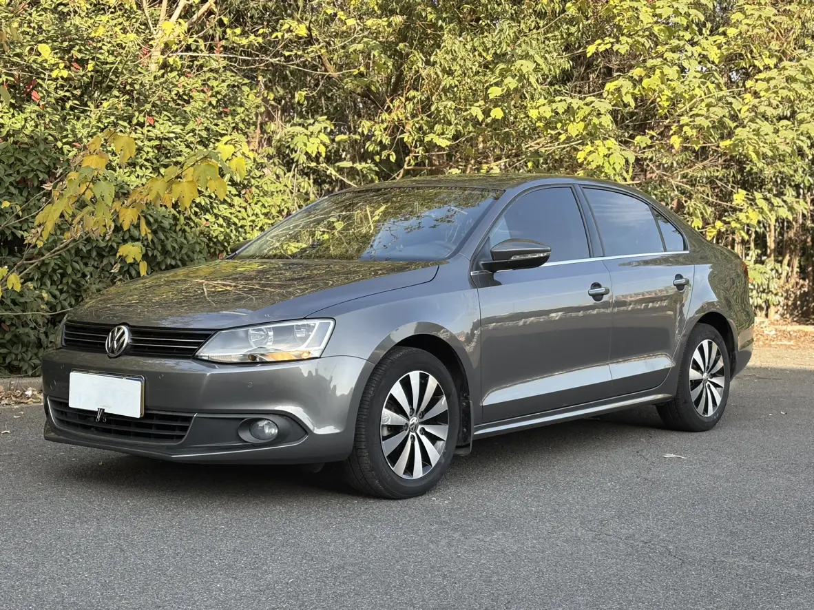 Volkswagen Sagitar  из Китая