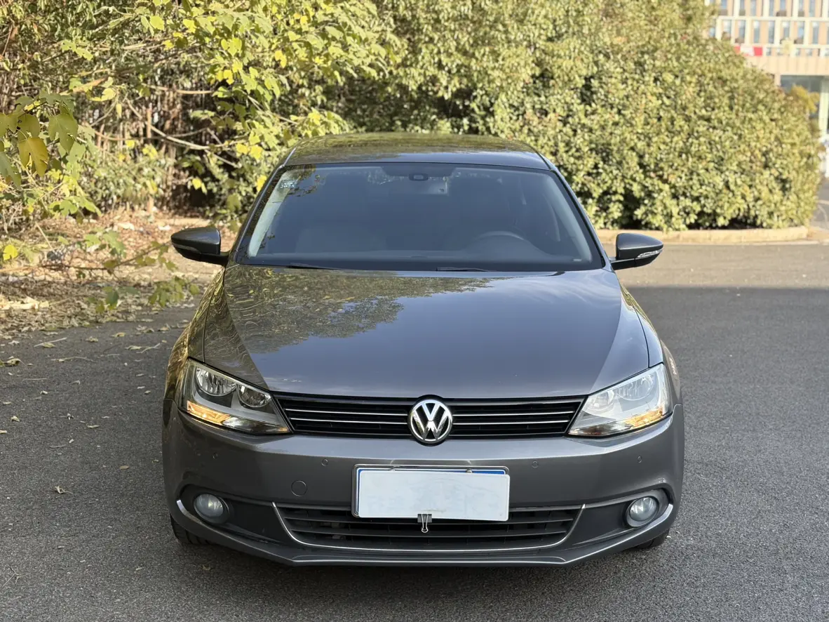 Volkswagen Sagitar  из Китая