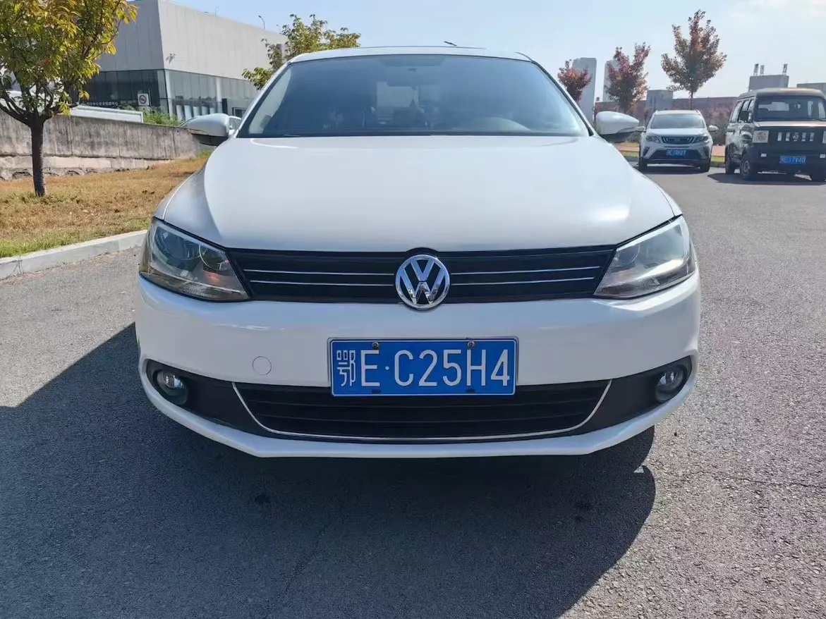 Volkswagen Sagitar  из Китая