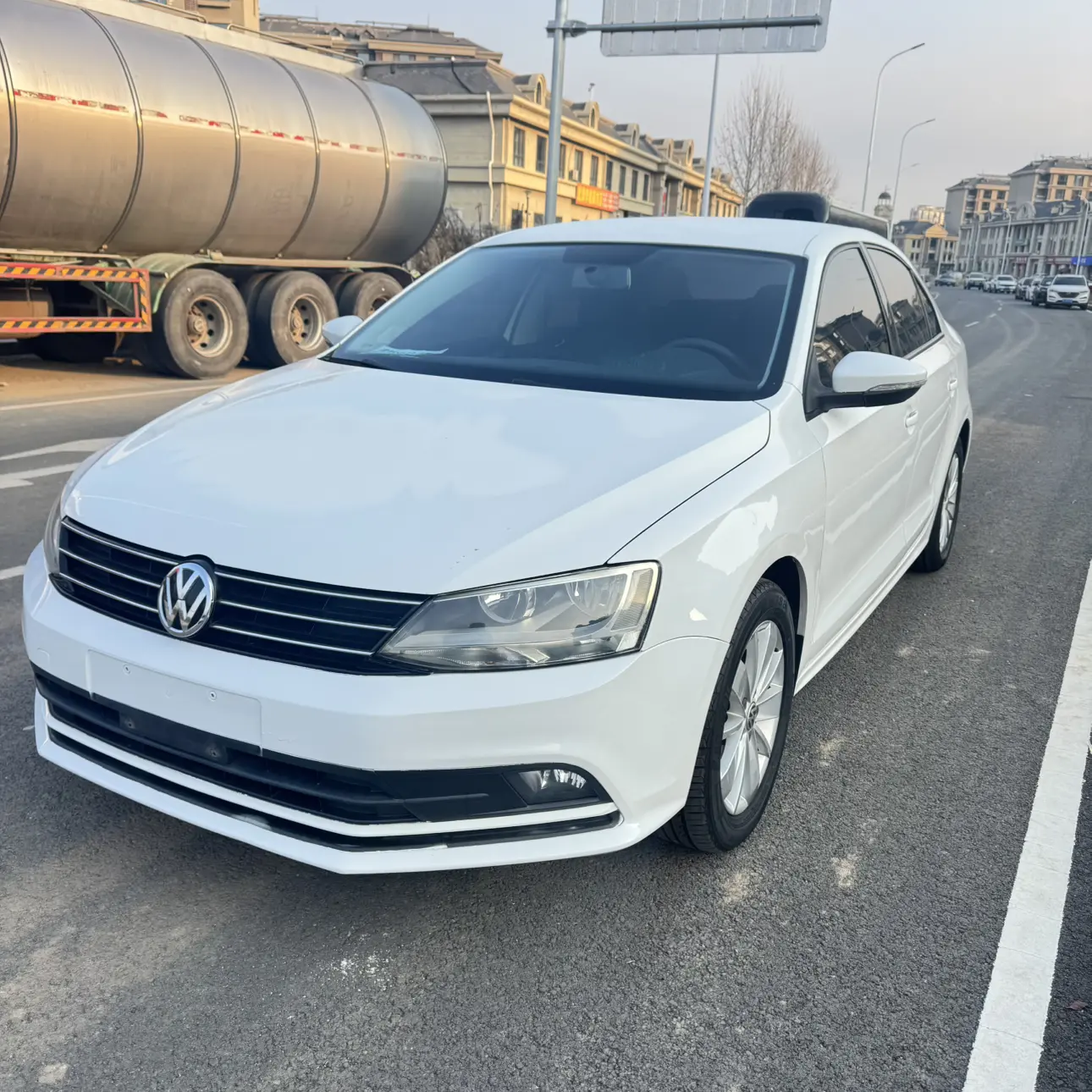 Volkswagen Sagitar  из Китая