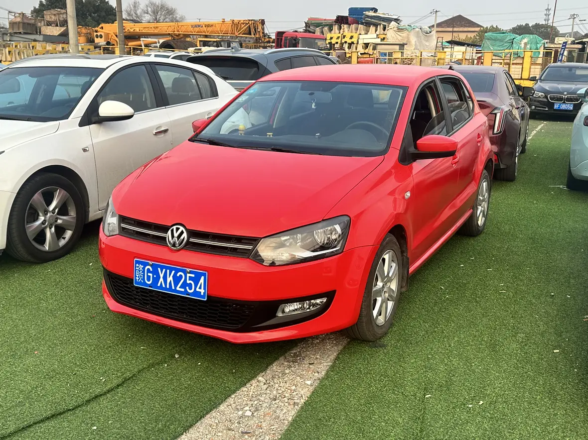Volkswagen Polo  из Китая
