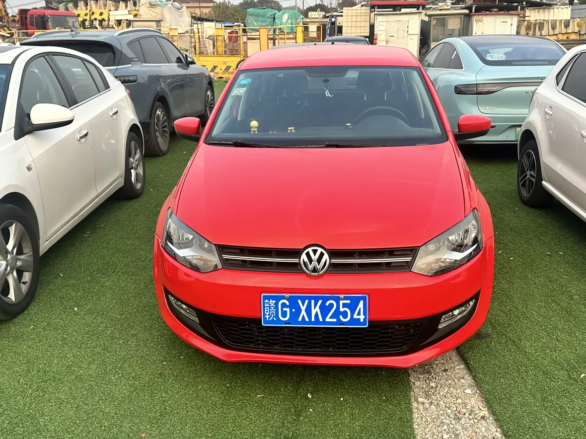 Volkswagen Polo  из Китая