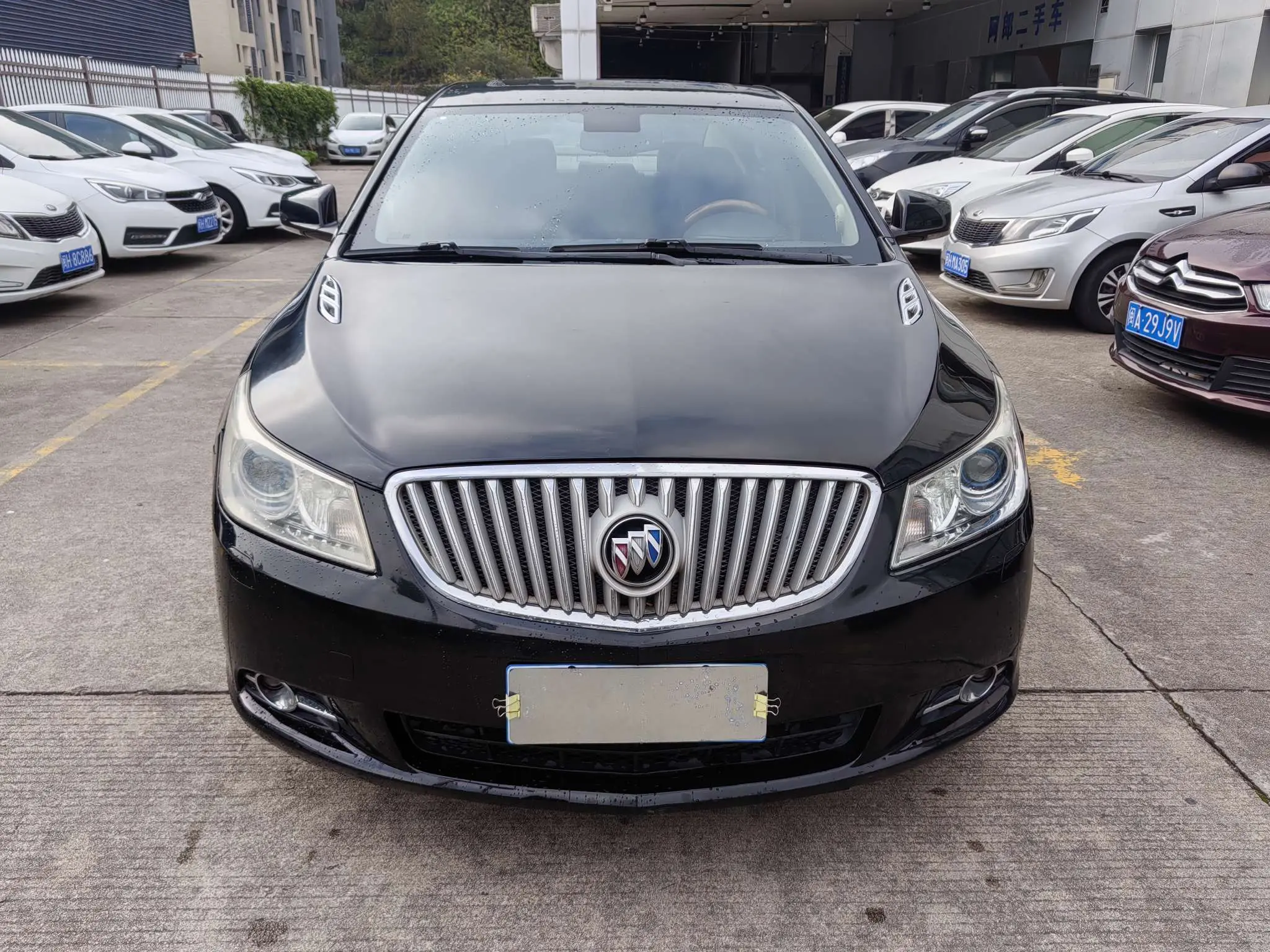 Buick LaCrosse  из Китая