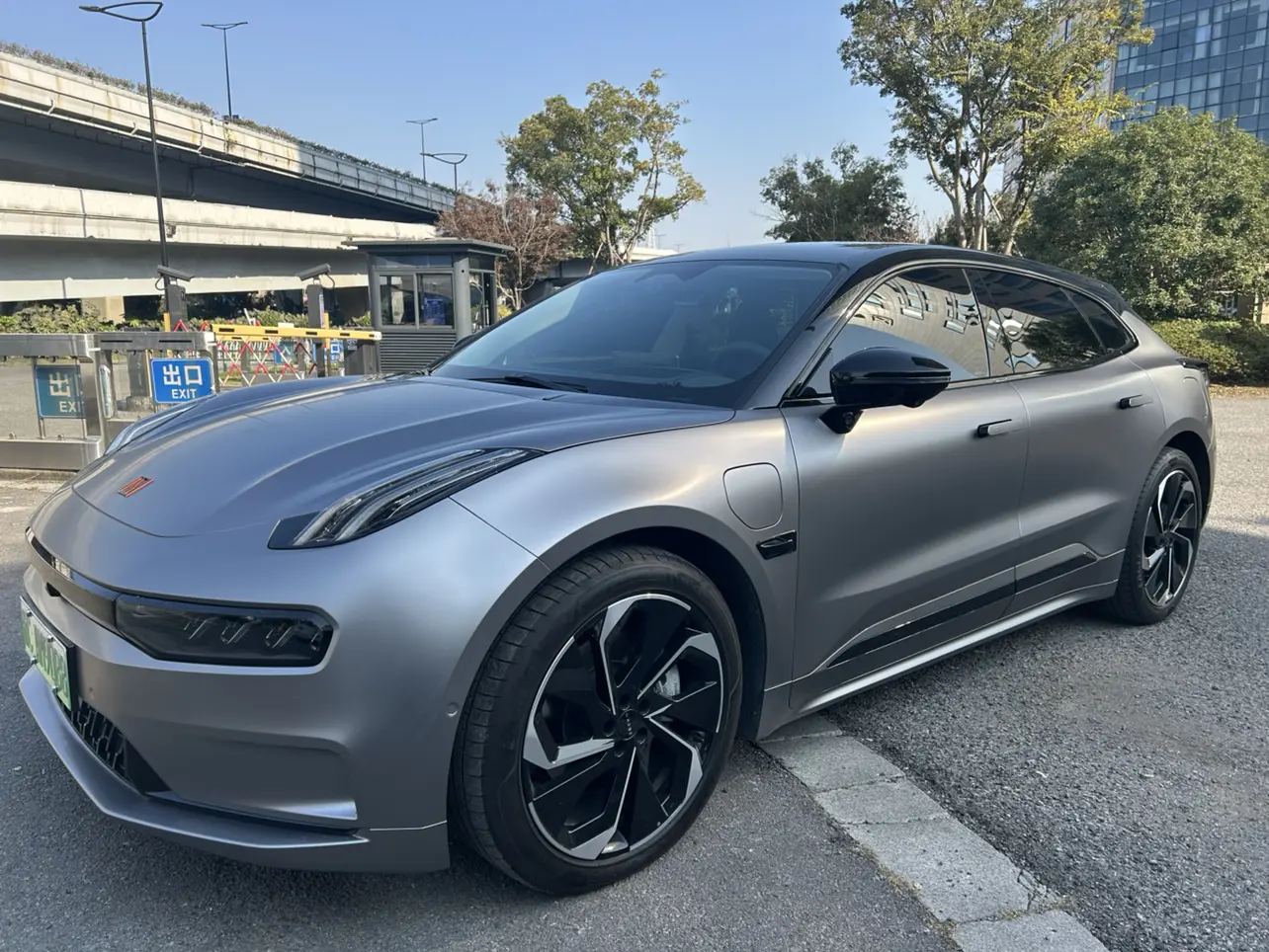 ZEEKR 001  из Китая