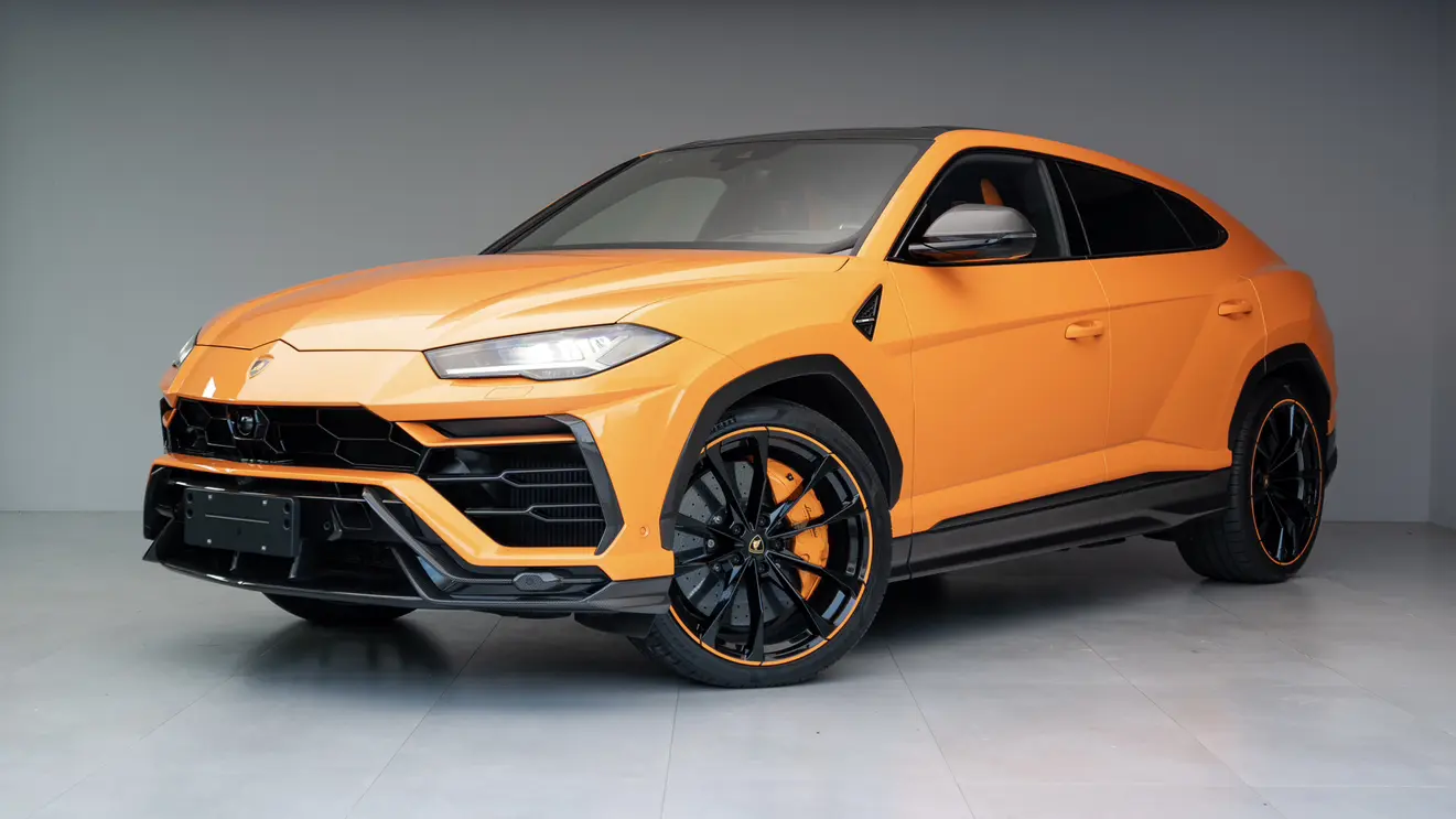 Lamborghini Urus  из Китая