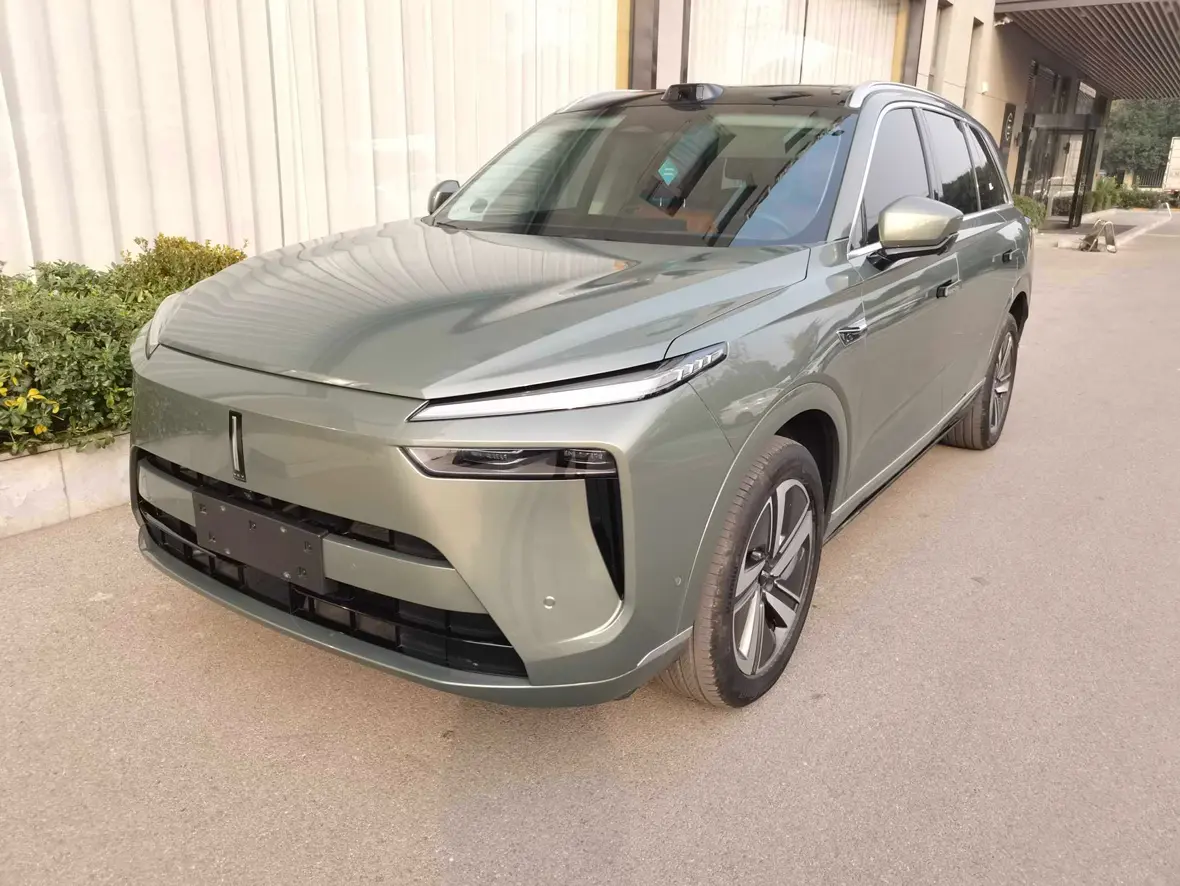 Wey Blue Mountain  из Китая