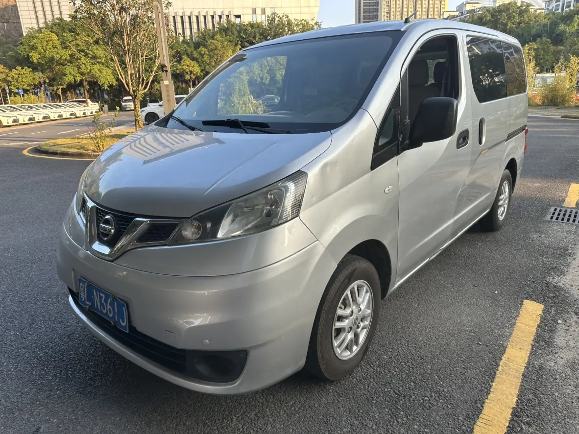 Nissan NV200  из Китая