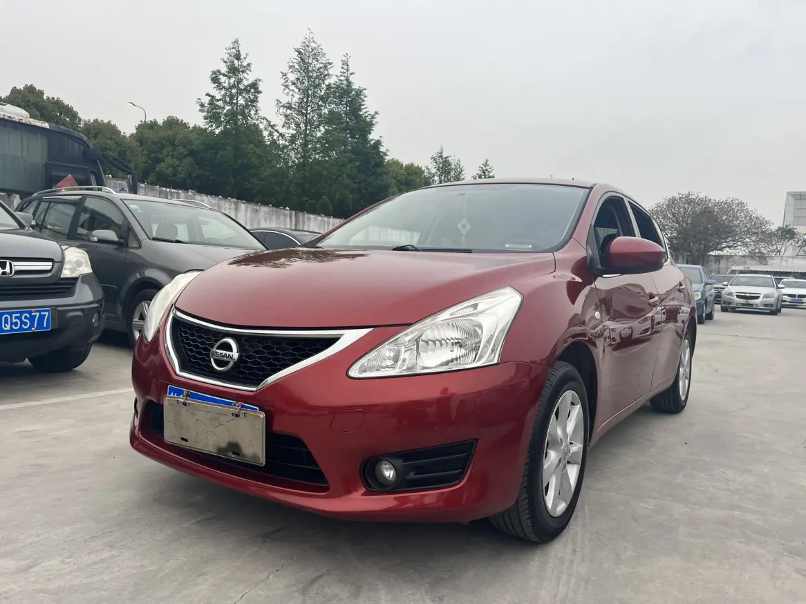 Nissan Tiida  из Китая