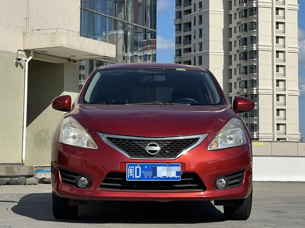 Nissan Tiida  из Китая
