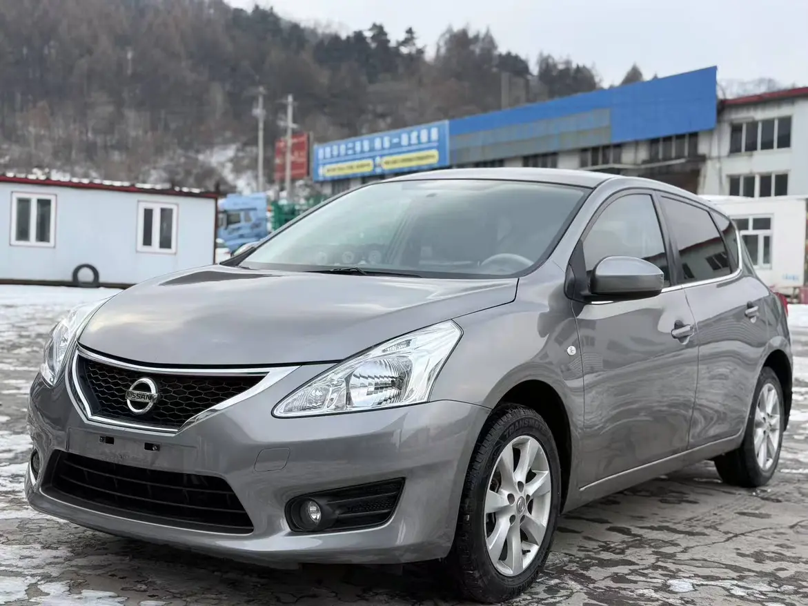 Nissan Tiida  из Китая