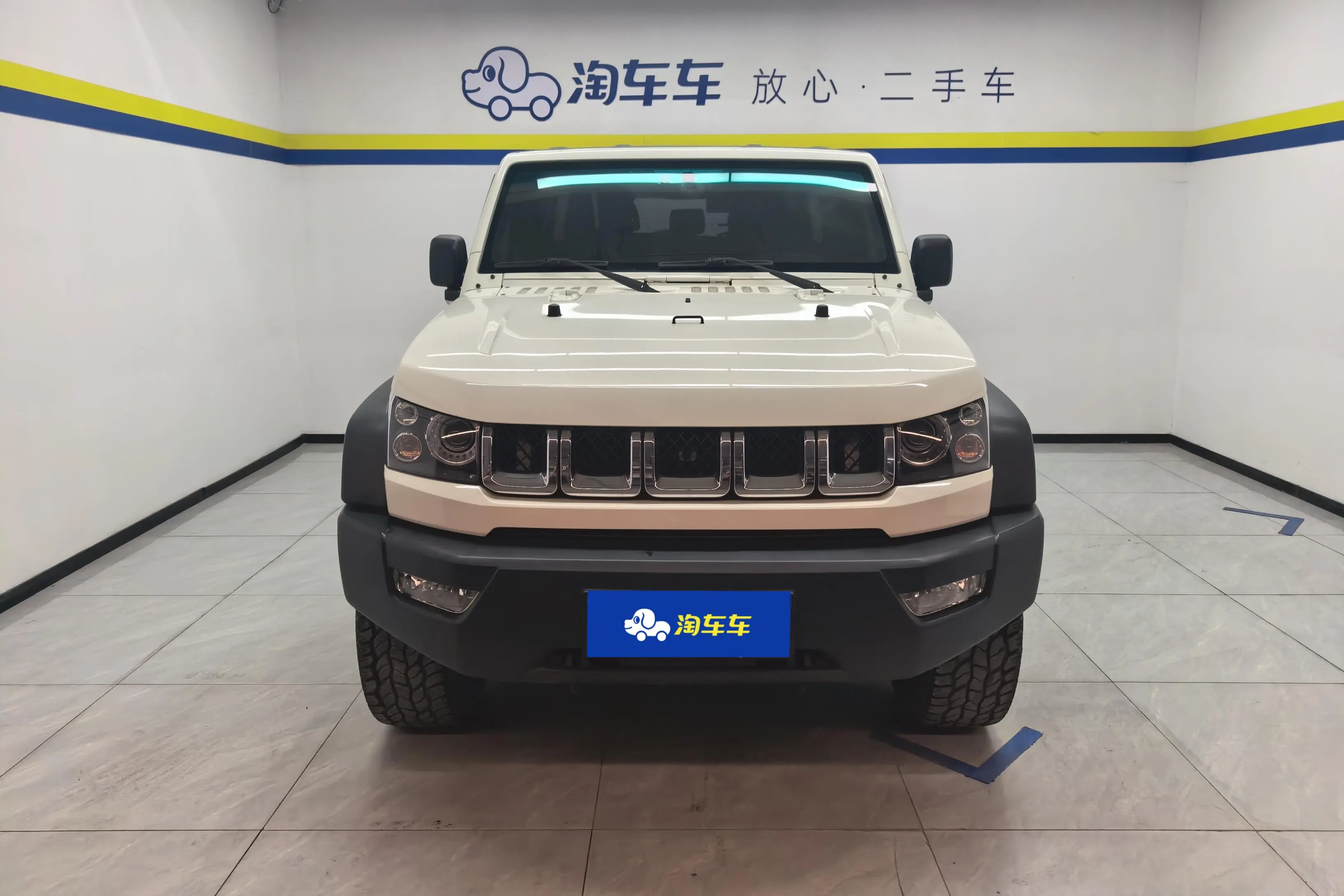 BAIC Beijing Off-road BJ40  из Китая