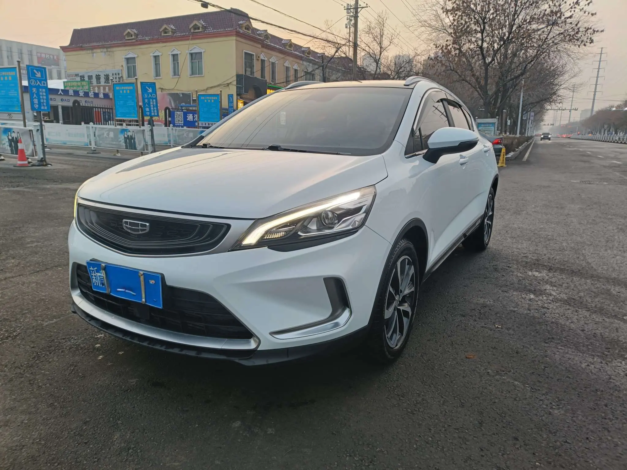Geely Emgrand GS  из Китая