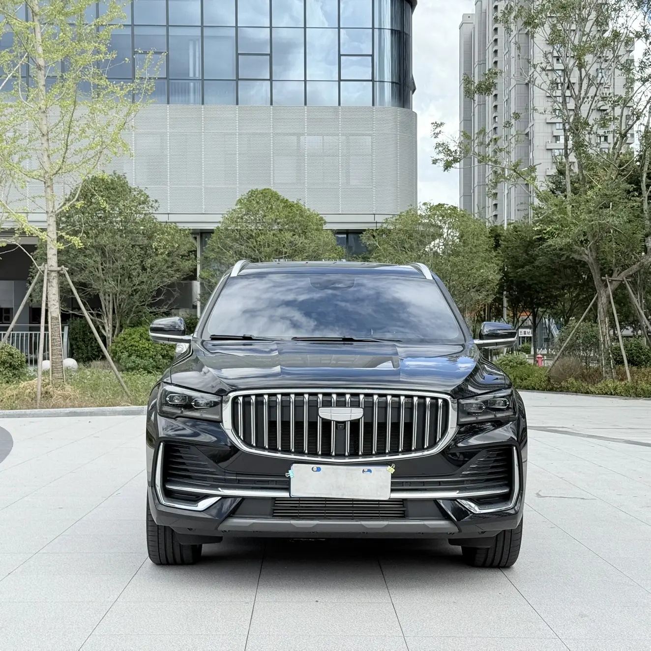 Geely Monjaro (Xingyue L)  из Китая