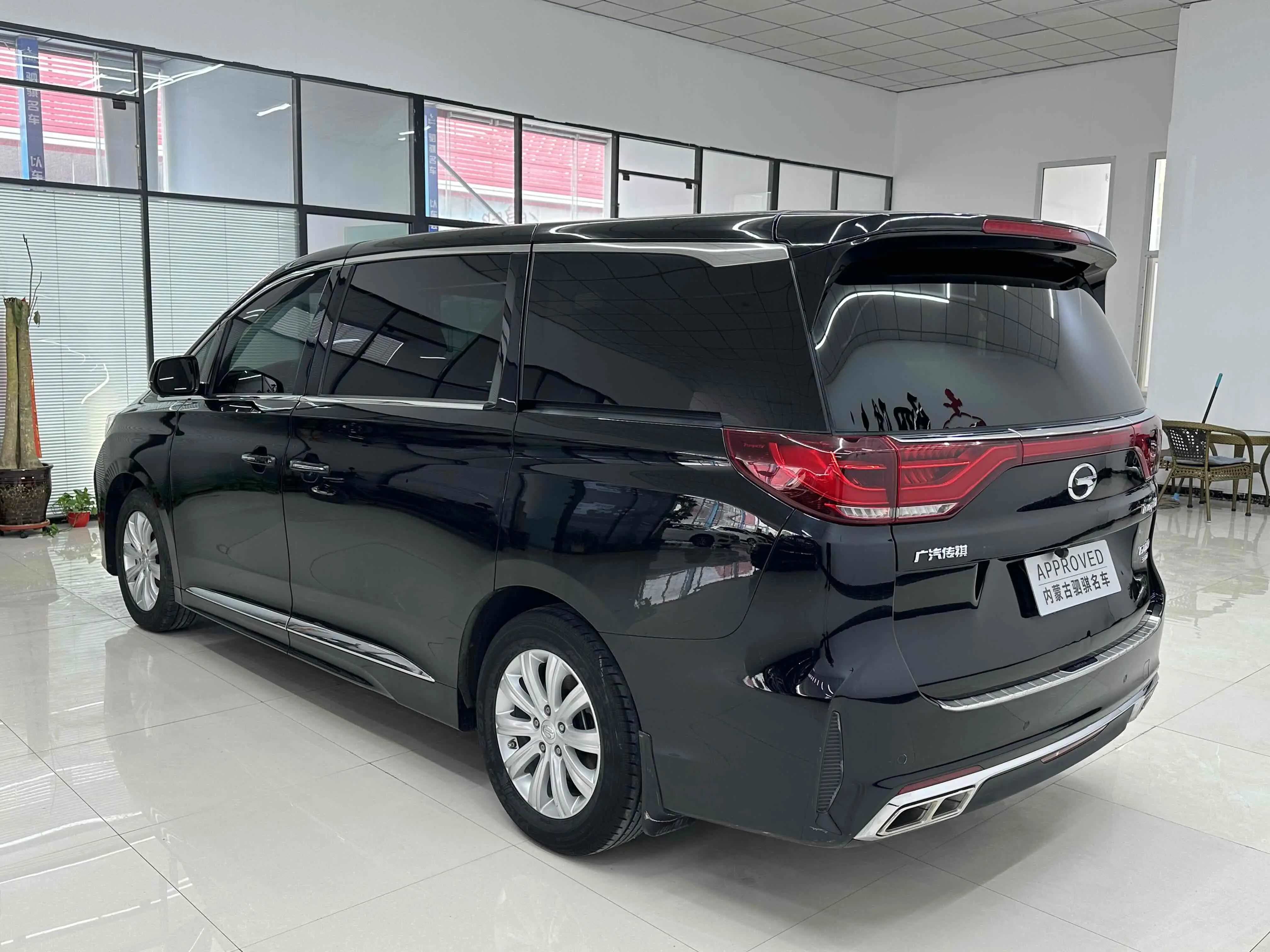 GAC Trumpchi M8  из Китая