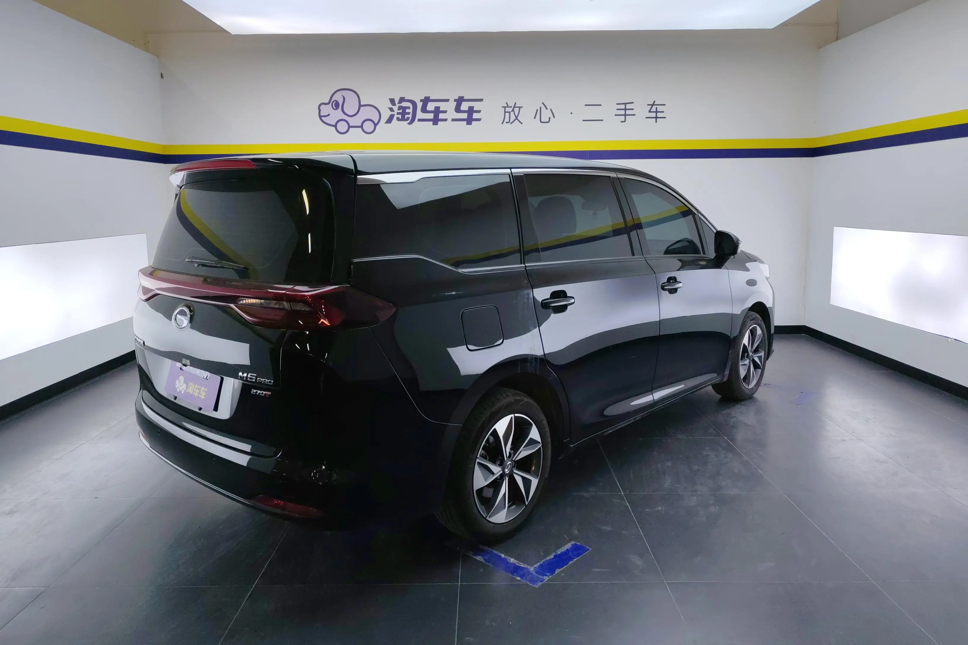 GAC Trumpchi M6  из Китая