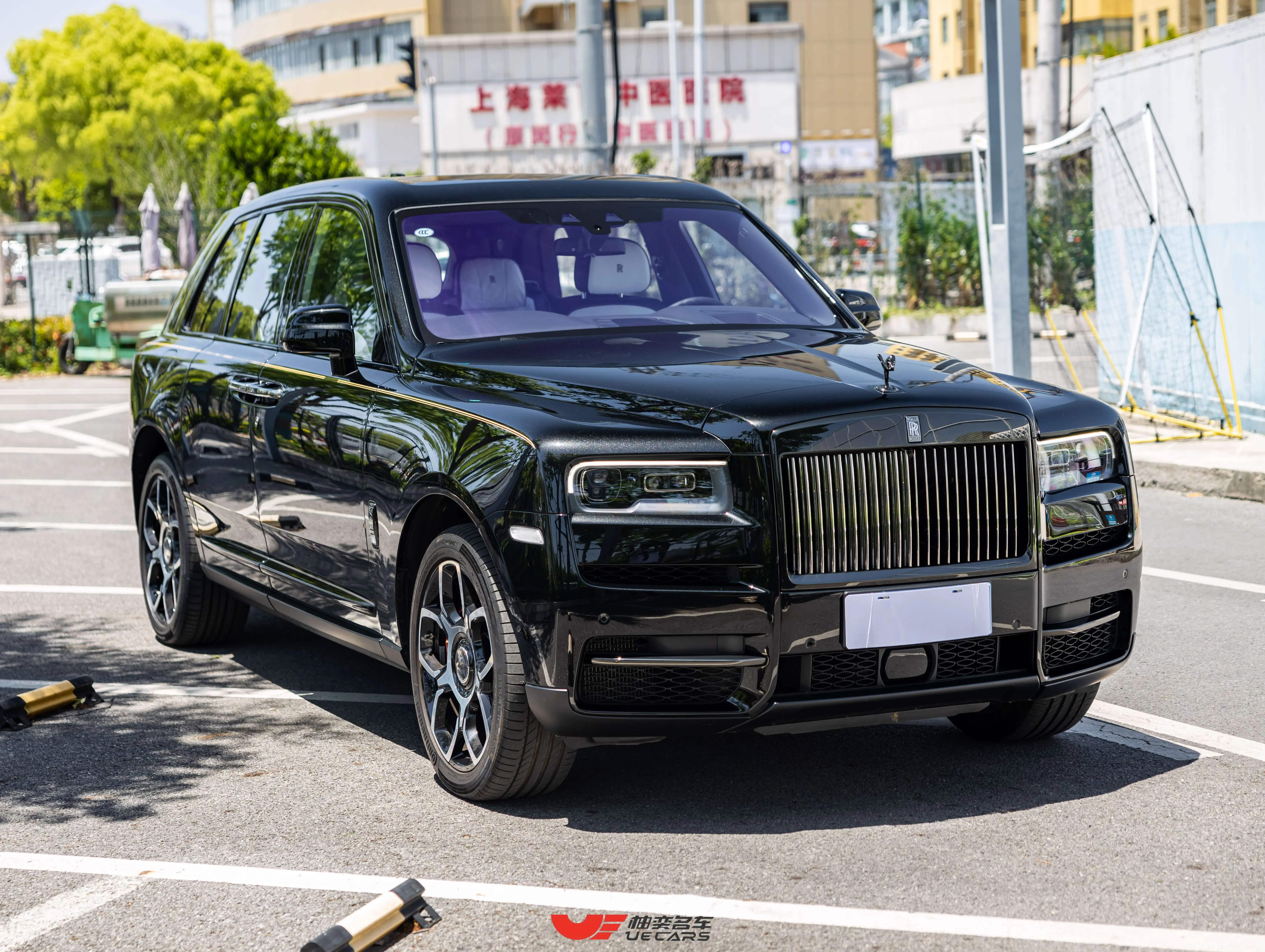 Rolls Royce Cullinan  из Китая
