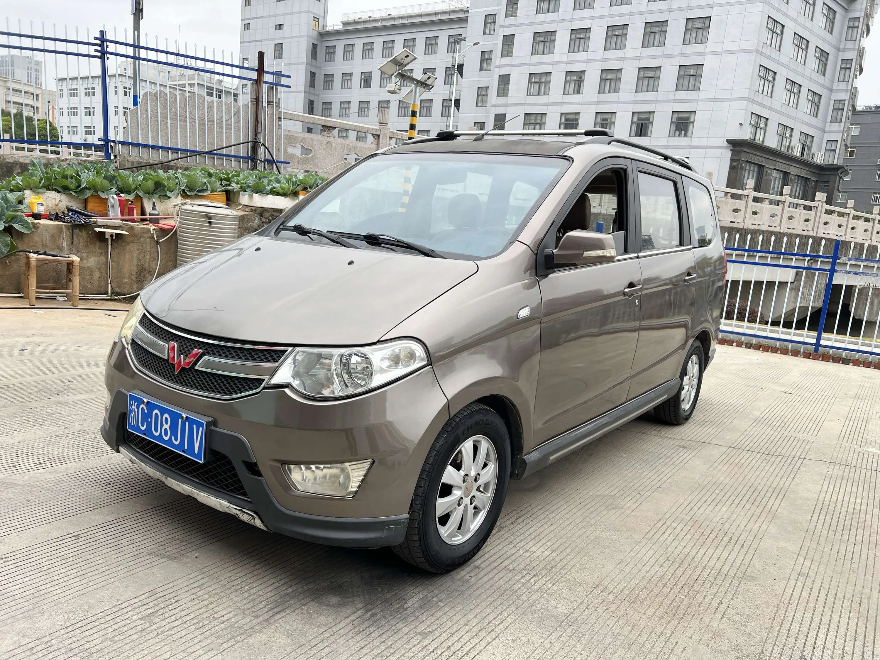 Wuling Hongguang  из Китая
