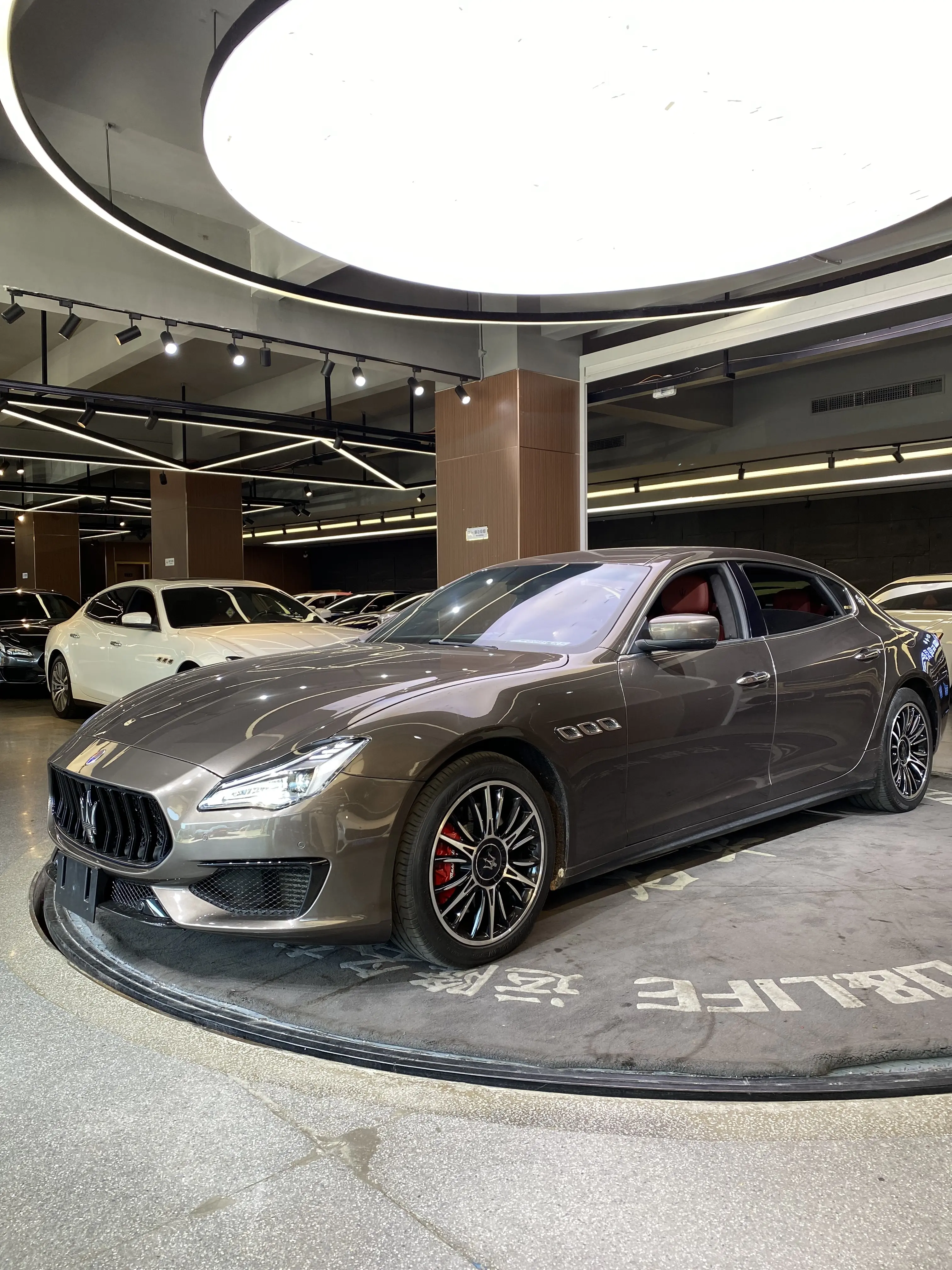 Maserati President  из Китая