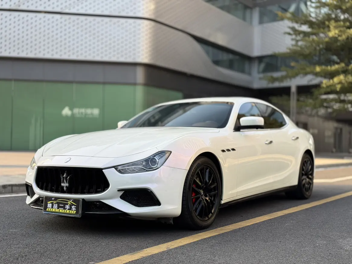 Maserati Ghibli  из Китая